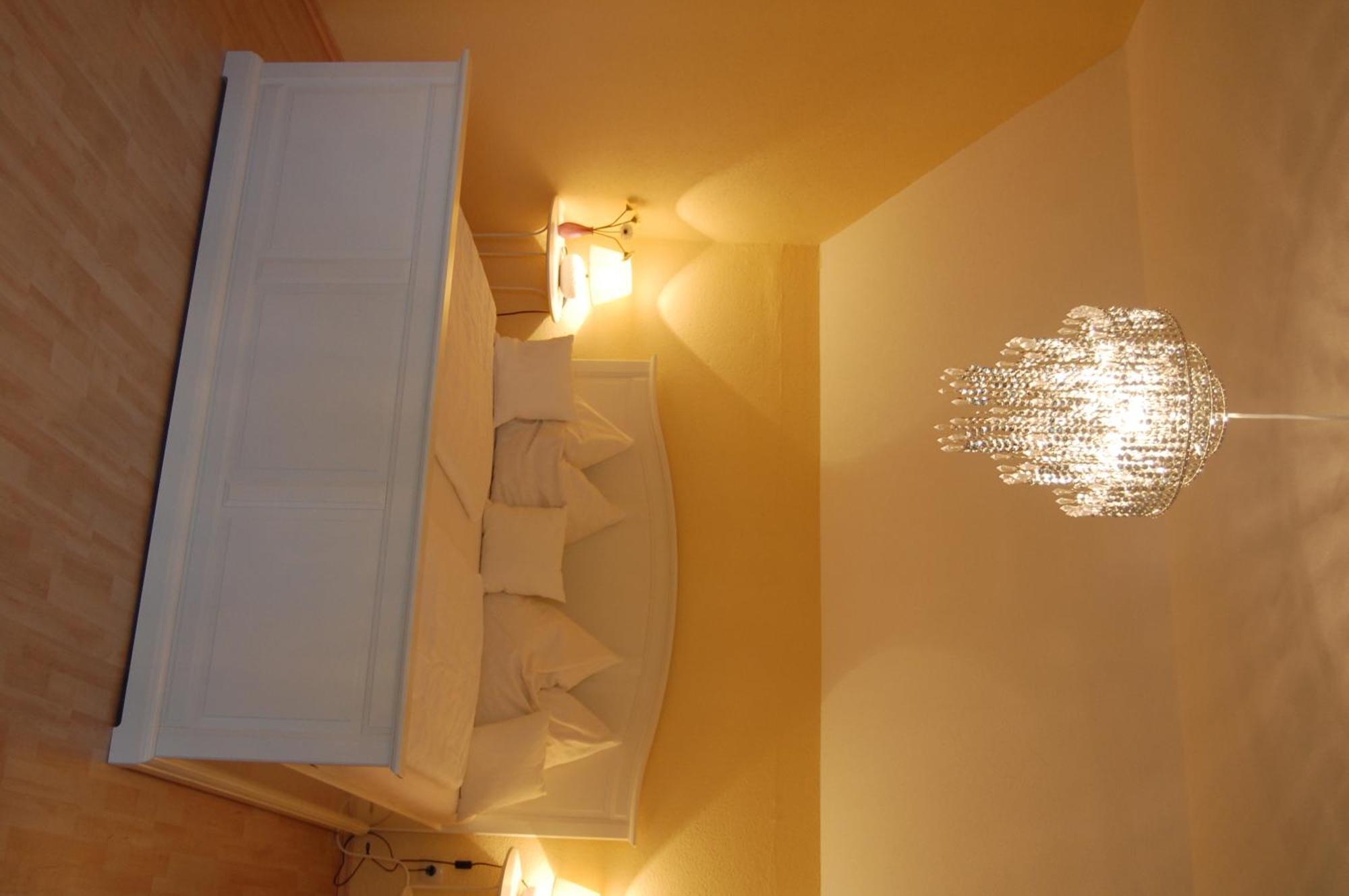 Hofgassl Zentgraf Bed & Breakfast Moerbisch Am See Exterior photo
