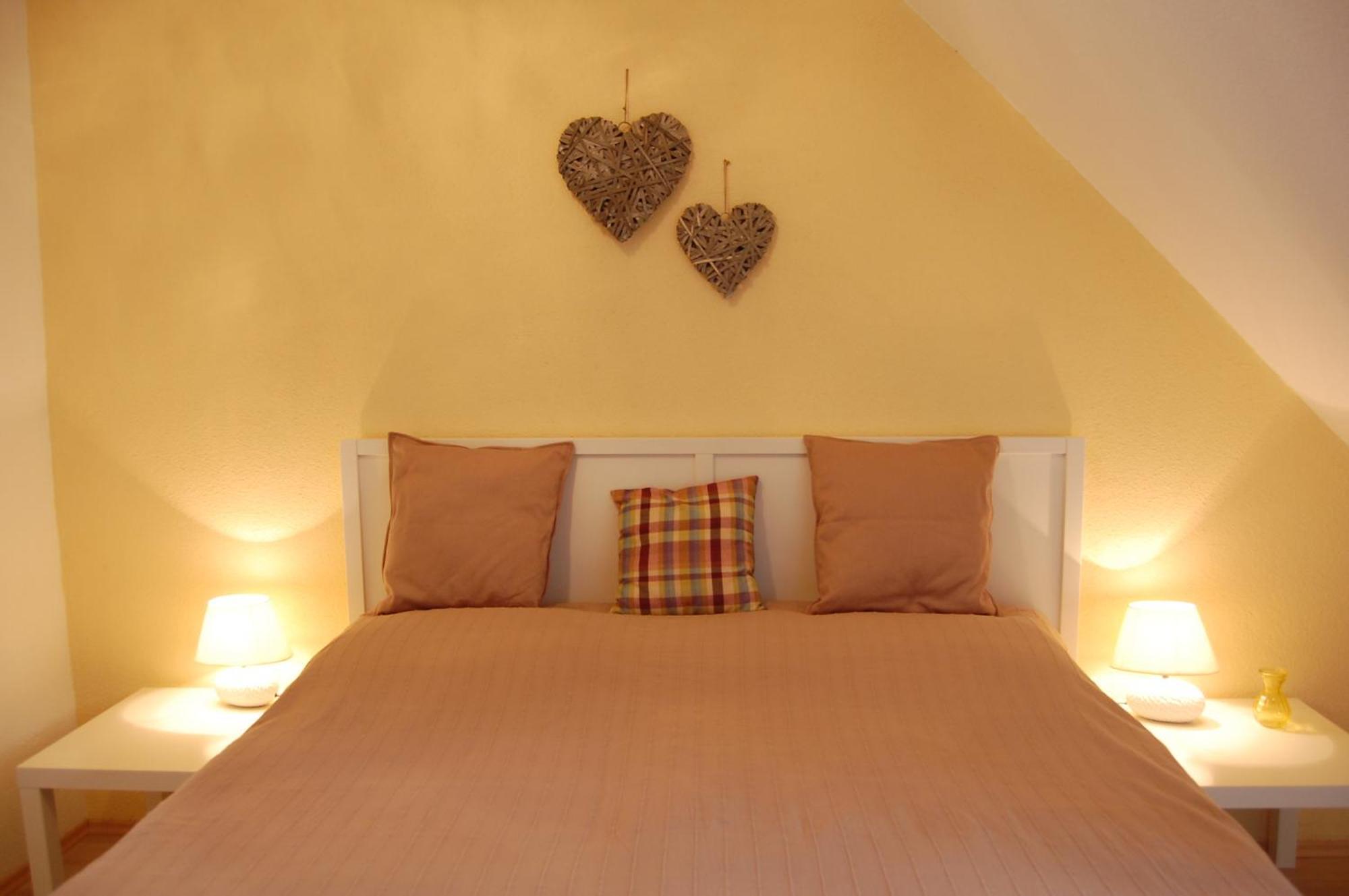 Hofgassl Zentgraf Bed & Breakfast Moerbisch Am See Exterior photo